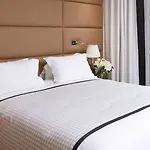 R De - Boutique 4*