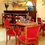 R De - Boutique 4*