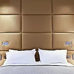 R De - Boutique 4*
