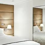 R De - Boutique 4* Paris
