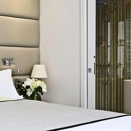 R De - Boutique 4* Paris