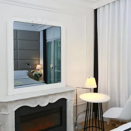 R De - Boutique Paris