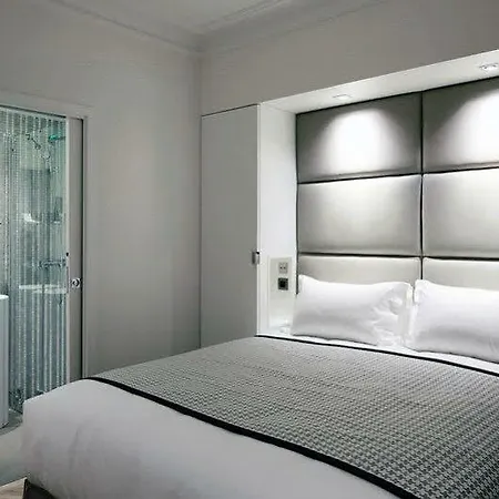 R De - Boutique Otel Paris