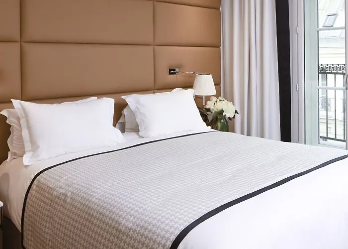 R De - Boutique 4*